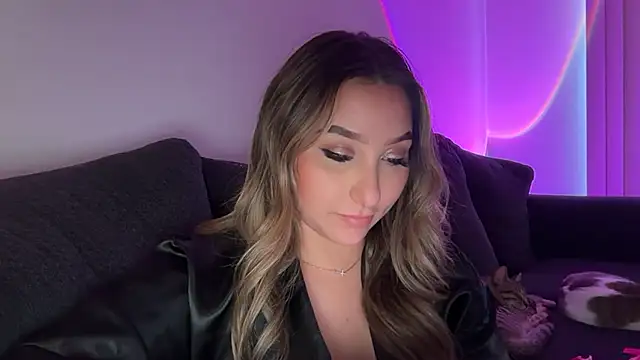 lustfulsmiles online show from February 13, 4:07 pm