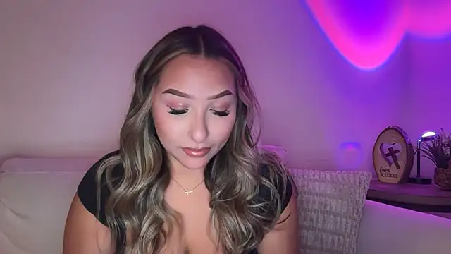 lustfulsmiles online show from May 28, 12:00 pm