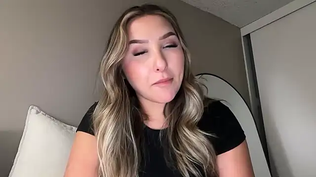 lustfulsmiles online show from May 8, 11:19 pm