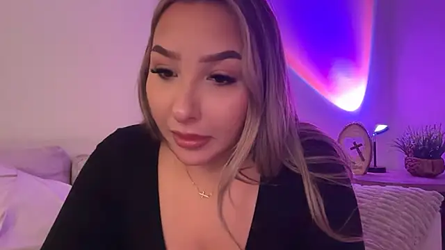 lustfulsmiles online show from April 30, 12:01 pm