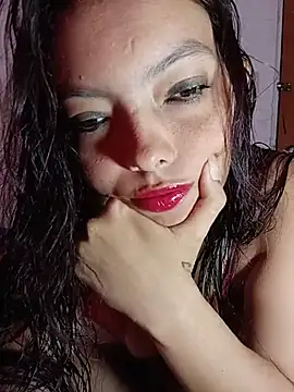 Snapshot of Melanymartinez105 chatting on May 24, 7:14 pm Melanymartinez105 online show from May 24, 7:14 pm