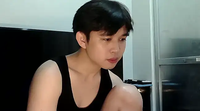 Snapshot of alfonsoasiancutie chatting on January 2, 12:57 pm alfonsoasiancutie online show from January 2, 12:57 pm