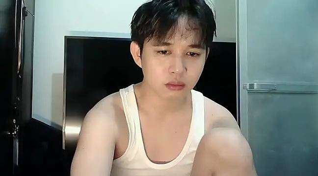 Snapshot of alfonsoasiancutie chatting on December 30, 9:27 am alfonsoasiancutie online show from December 30, 9:27 am