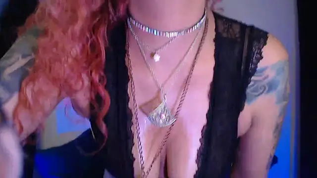 Snapshot of Agatha_Tenebris chatting on September 30, 7:09 pm Agatha Tenebris online show from September 30, 7:09 pm