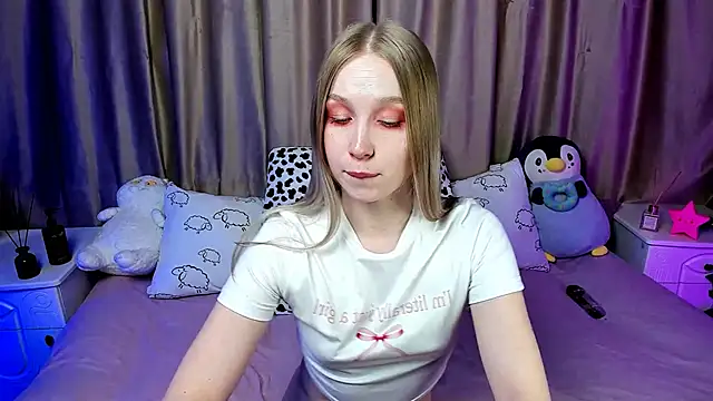 LilyStarlight online show from February 25, 6:36 am