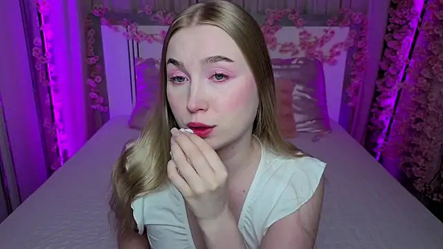 LilyStarlight online show from June 7, 3:45 am