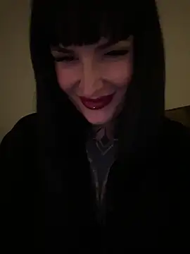 Snapshot of InkedBiitch chatting on December 7, 5:48 pm InkedBiitch online show from December 7, 5:48 pm
