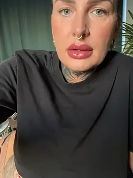 InkedBiitch online show from May 9, 4:38 am