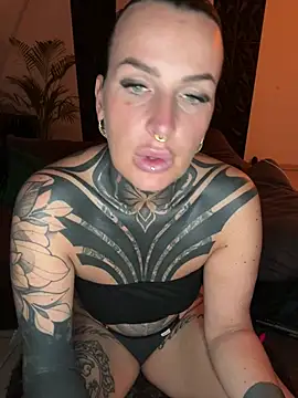 InkedBiitch online show from May 6, 4:05 am