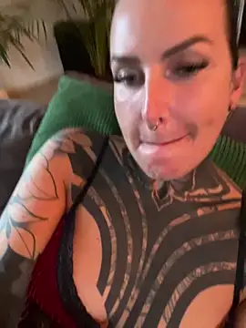 InkedBiitch online show from May 7, 4:50 am