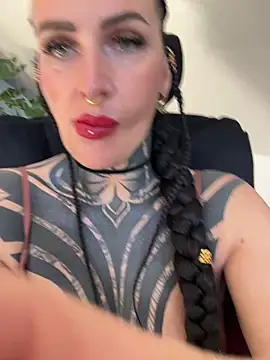 InkedBiitch online show from March 1, 8:14 am