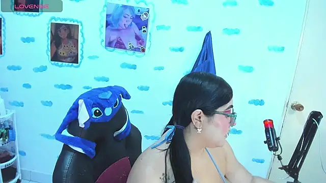 OnlyBluex online show from December 19, 2:04 am