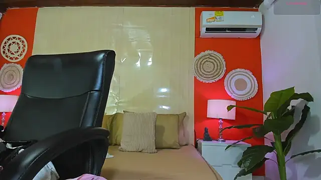 BarbieKano online show from May 2, 12:05 am