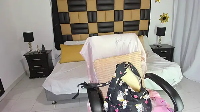 BarbieKano online show from December 1, 11:49 pm