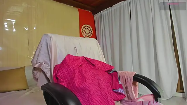 BarbieKano online show from March 22, 11:50 pm