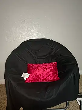 Snapshot of NikkiNoelanii chatting on March 14, 8:53 am NikkiNoelanii online show from March 14, 8:53 am