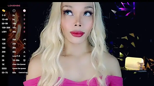 Snapshot of sugar_bbyxx chatting on October 15, 4:11 am sugar bbyxx online show from October 15, 4:11 am