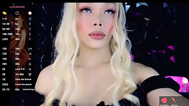 Snapshot of sugar_bbyxx chatting on October 23, 5:06 am sugar bbyxx online show from October 23, 5:06 am