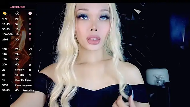 Snapshot of sugar_bbyxx chatting on November 13, 7:07 pm sugar bbyxx online show from November 13, 7:07 pm