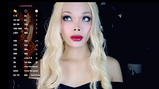 Snapshot of sugar_bbyxx chatting on December 18, 7:13 am sugar bbyxx online show from December 18, 7:13 am