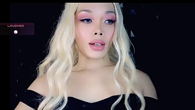 Snapshot of sugar_bbyxx chatting on February 21, 4:47 am sugar bbyxx online show from February 21, 4:47 am