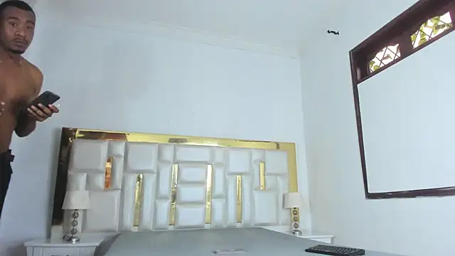 Snapshot of Kylieandjhonny chatting on March 5, 6:45 pm Kylieandjhonny online show from March 5, 6:45 pm