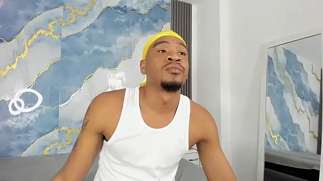 Snapshot of Kylieandjhonny chatting on September 17, 8:00 pm Kylieandjhonny online show from September 17, 8:00 pm