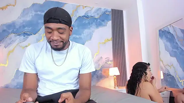 Snapshot of Kylieandjhonny chatting on February 3, 8:47 pm Kylieandjhonny online show from February 3, 8:47 pm