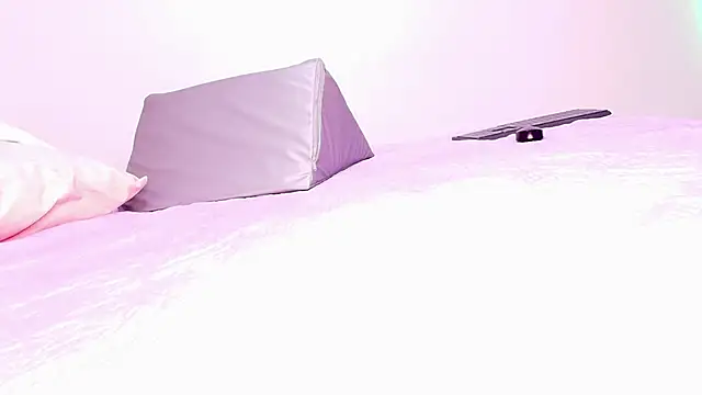 Snapshot of _ebony-queen_ chatting on November 21, 12:04 pm ebony-queen online show from November 21, 12:04 pm