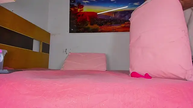 Snapshot of _ebony-queen_ chatting on March 20, 12:00 pm ebony-queen online show from March 20, 12:00 pm