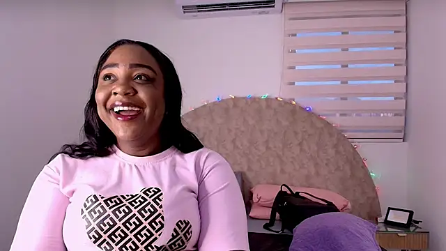  ebony-queen  online show from January 7, 11:59 am