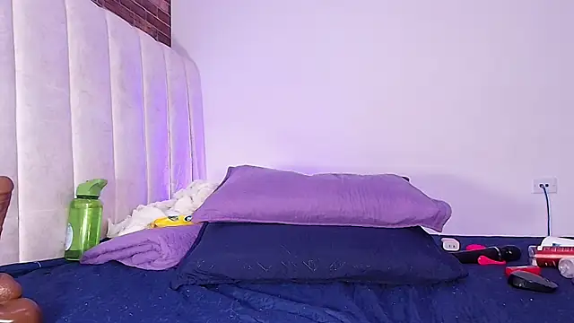  ebony-queen  online show from July 2, 3:23 am