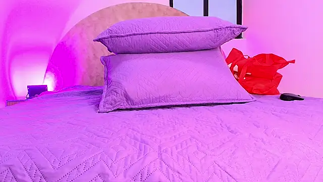 Snapshot of _ebony-queen_ chatting on November 19, 11:54 am ebony-queen online show from November 19, 11:54 am