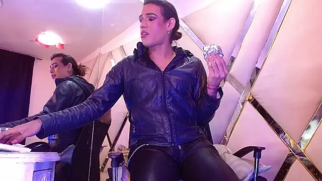 Snapshot of StefyFerrer chatting on November 15, 2:15 am StefyFerrer online show from November 15, 2:15 am