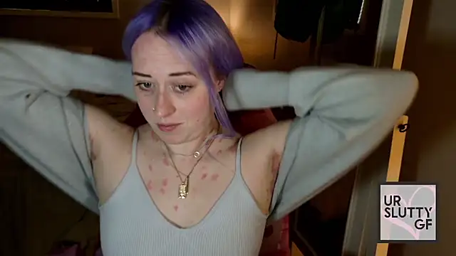 ursluttygf online show from March 19, 10:32 pm