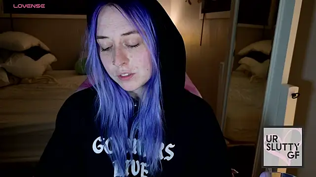 ursluttygf online show from April 10, 1:23 am