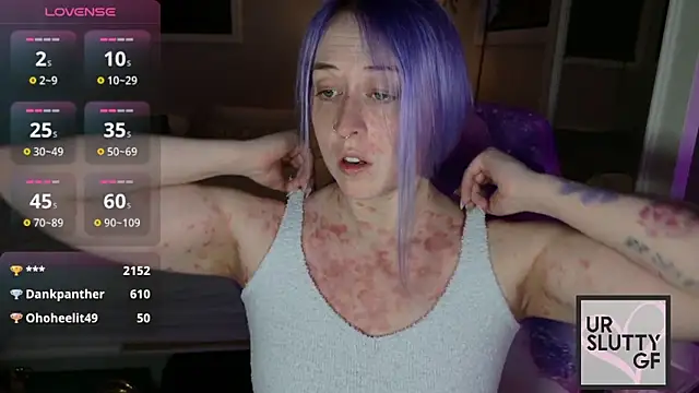 Snapshot of ursluttygf chatting on April 23, 2:18 am ursluttygf online show from April 23, 2:18 am