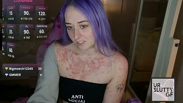 ursluttygf online show from April 17, 6:44 pm