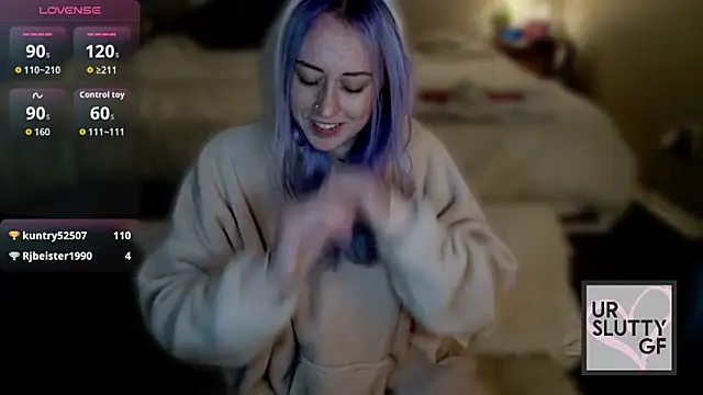 ursluttygf online show from March 24, 3:23 pm