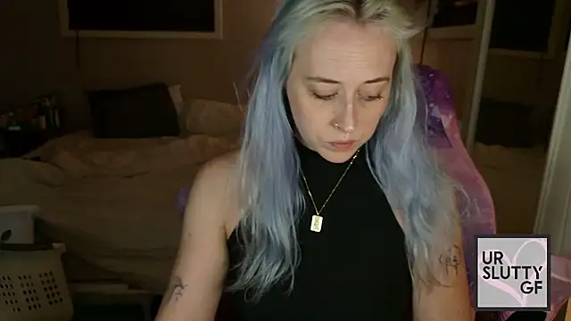 Snapshot of ursluttygf chatting on June 25, 1:58 am ursluttygf online show from June 25, 1:58 am