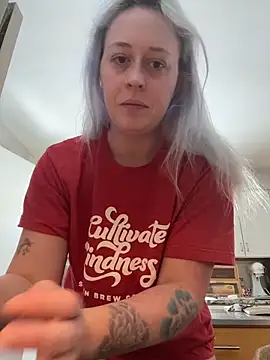 ursluttygf online show from February 7, 4:26 pm