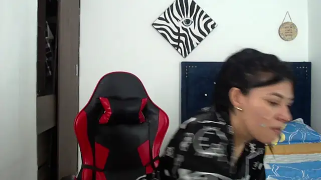 QueenSquirt  online show from March 21, 8:24 pm