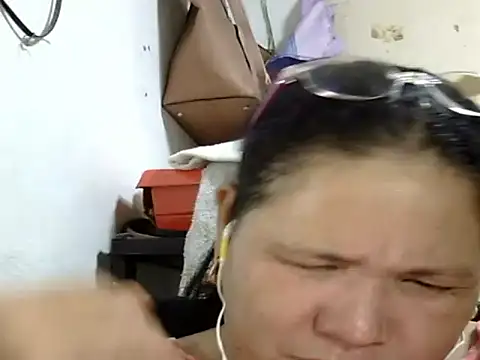 hotwet mama4uxx online show from February 14, 1:44 pm