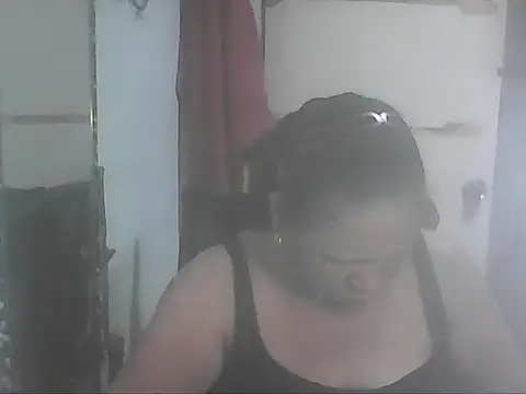 Snapshot of hotwet_mama4uxx chatting on October 5, 1:46 pm hotwet mama4uxx online show from October 5, 1:46 pm