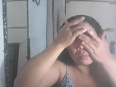 hotwet mama4uxx online show from November 25, 1:55 pm