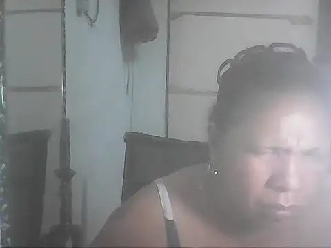 Snapshot of hotwet_mama4uxx chatting on October 4, 11:12 am hotwet mama4uxx online show from October 4, 11:12 am