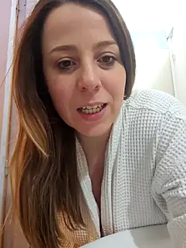 Snapshot of Emma96_hot chatting on March 6, 11:36 am Emma96 hot online show from March 6, 11:36 am