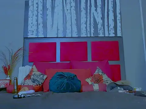 Snapshot of MissParis26 chatting on October 23, 8:07 pm MissParis26 online show from October 23, 8:07 pm