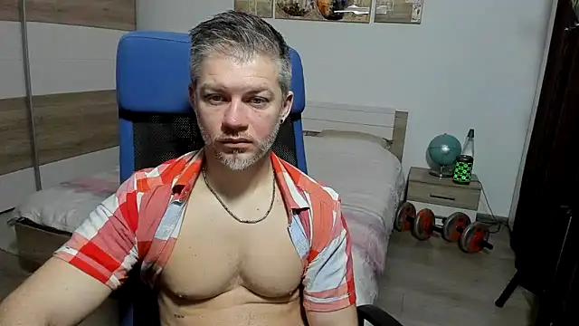 Snapshot of RobbyShawz chatting on February 15, 4:46 am RobbyShawz online show from February 15, 4:46 am