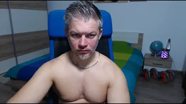 Snapshot of RobbyShawz chatting on October 11, 5:08 am RobbyShawz online show from October 11, 5:08 am